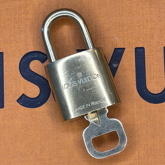 LOUIS VUITTON | Gold Tone Lock and Key #308 - Picture 2 of 3